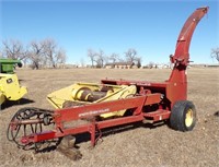 NEW HOLLAND 892 PULL-TYPE CORN CHOPPER