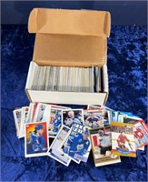 400++ mixed 90s hockey cards.