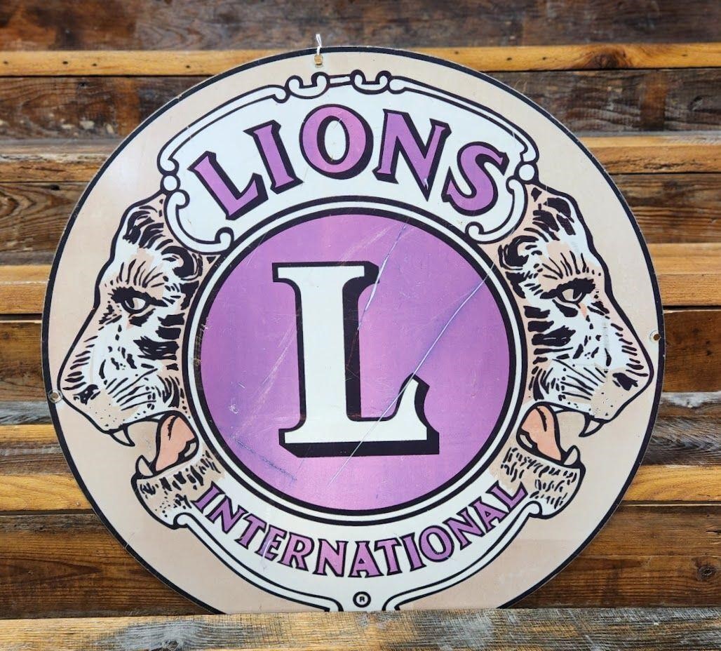 Older Lions International Sign