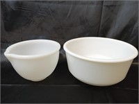 Vintage corningware style mixing bowl set of