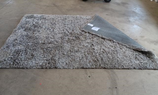 Luxe Silver 5X7 Area Rug