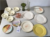Dessert Bowls (5), Dinner Plates, Décor Plates (2)