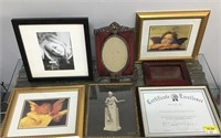 Group of picture frames (7)