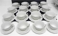 ROYAL CAULDON 'BRISTOL GARDEN' TEACUPS & SAUCERS