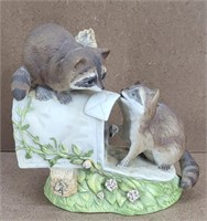 Homco Porcelain Raccoons & Mailbox