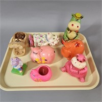 1970S HIPPO COLLECTIBLE TRAY LOT