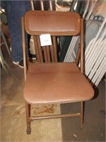 Set of 8 Folding Chairs