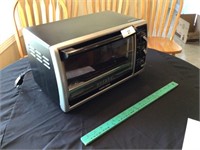 Black & Decker toaster oven