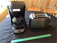 Mr Coffee maker - Sunbeam toaster