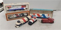 Tray Lot Of 5 Assorted HO Engines & 1 Caboose