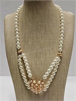 Gold & Pearl Style Necklace