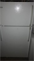 White Frigidaire Freezer & Refrigerator Combo Q