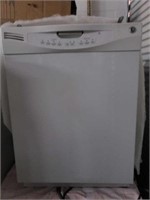 White GE Dishwasher w/ Insulation Q