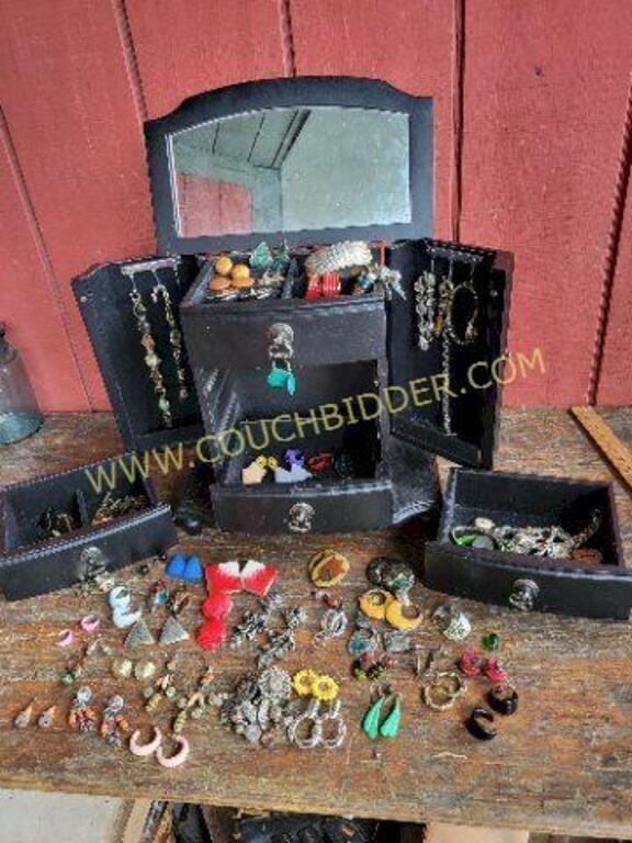 Black Jewelry Box with Jewelry