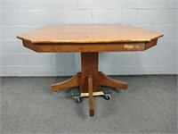 Solid Oak Pedestal Table