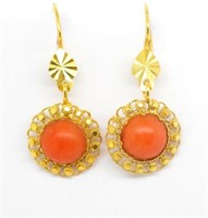Coral and yellow gold earrings