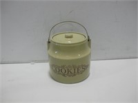 7.5"x 8" Vtg Cookie Jar