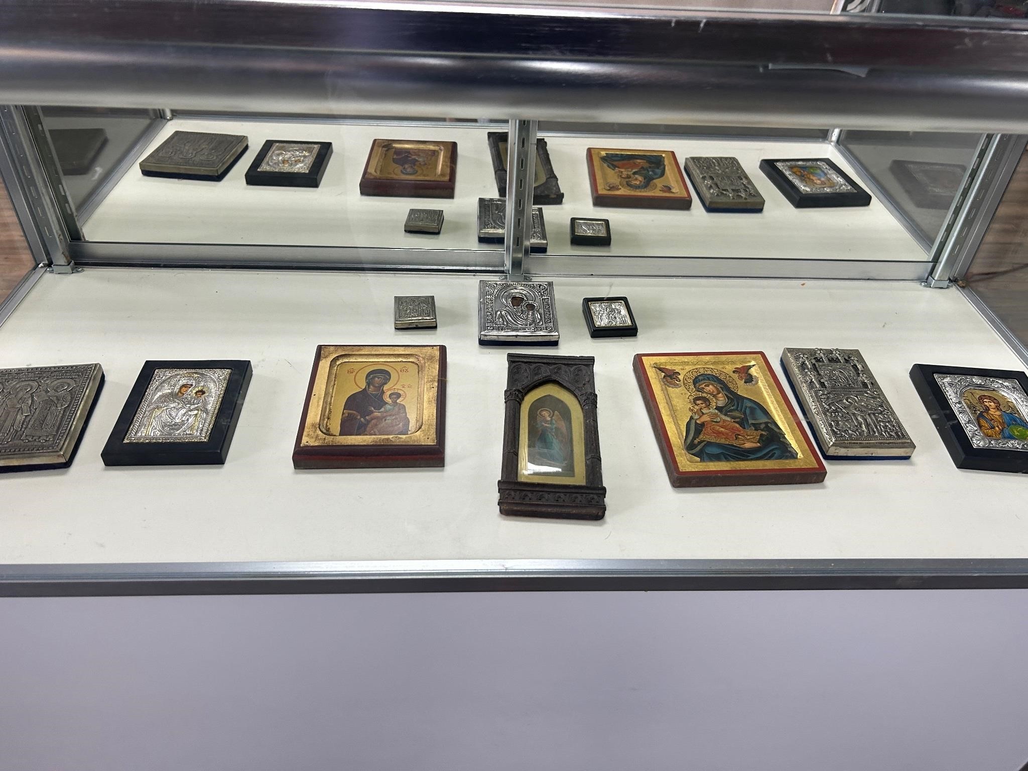 10pc Russian Orthodox Icons & Hagiography