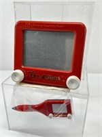 2 Etch-A-Sketch - Travel & Pen