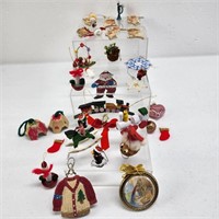 Vintage Chistmas Ornaments, 6 Merrimack Die Cut