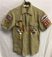 E2) BOYSCOUT UNIFORM SHIRT, WITH PATCHES