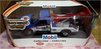 Mobil Ford F Series Holmes Wrecker Die Cast Model