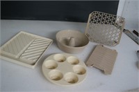 Microwave Dish Lot - Egg and Bacon Cookers
