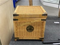 SQUARE WICKER STORAGE BOX