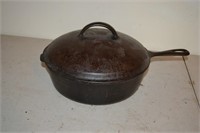 Wagnerware Cast Iron 1088K Skillet with Lid