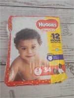 Huggies snug and dry size 3, 34 diapers