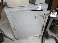 Lg metal cabinet 36" x 30" x 24"