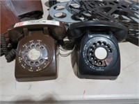 2 VINTAGE ROTARY TELEPONES BROWN AND BLACK