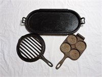 3 pcs Vintage Cast Iron Skillets