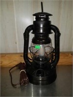 Nice Dietz Little Wizard Lantern Electric Lamp