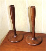 2 Clore Candle Holders