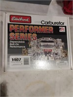 EDELBROCK CARBURETOR