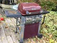 Brinkman gas grill with gas tank