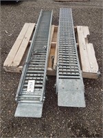 Set of ATV ramps with tie down chains; 6'