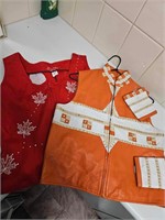 (Private) 2 x WESTERN PLEASURE VESTS