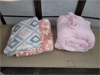 3 Throw blankets nice condition