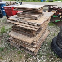 Pile of various sized Plywood