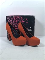 New Qupid Size 9 Orange Heel