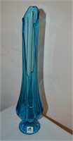 Beautiful vtg Blue Swung Vase L.E. Smith? 19"