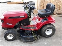 Craftsman DLT 3000 Riding Lawn Tractor