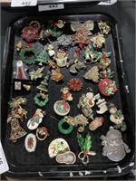 Costume Jewelry, Christmas Brooches.