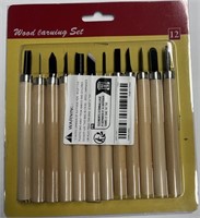 New in Package 12 Piece Wood Carving Set!