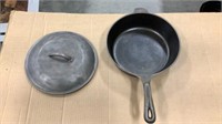 Wagner 1891 cast iron Dutch oven  101/2”