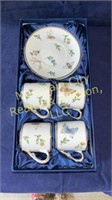 Tea set – 4 cups, four saucers