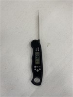 HANDHELD THERMOMETER