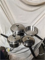 7 pc Stainless Steel Cookware, 1 Knob has Damage